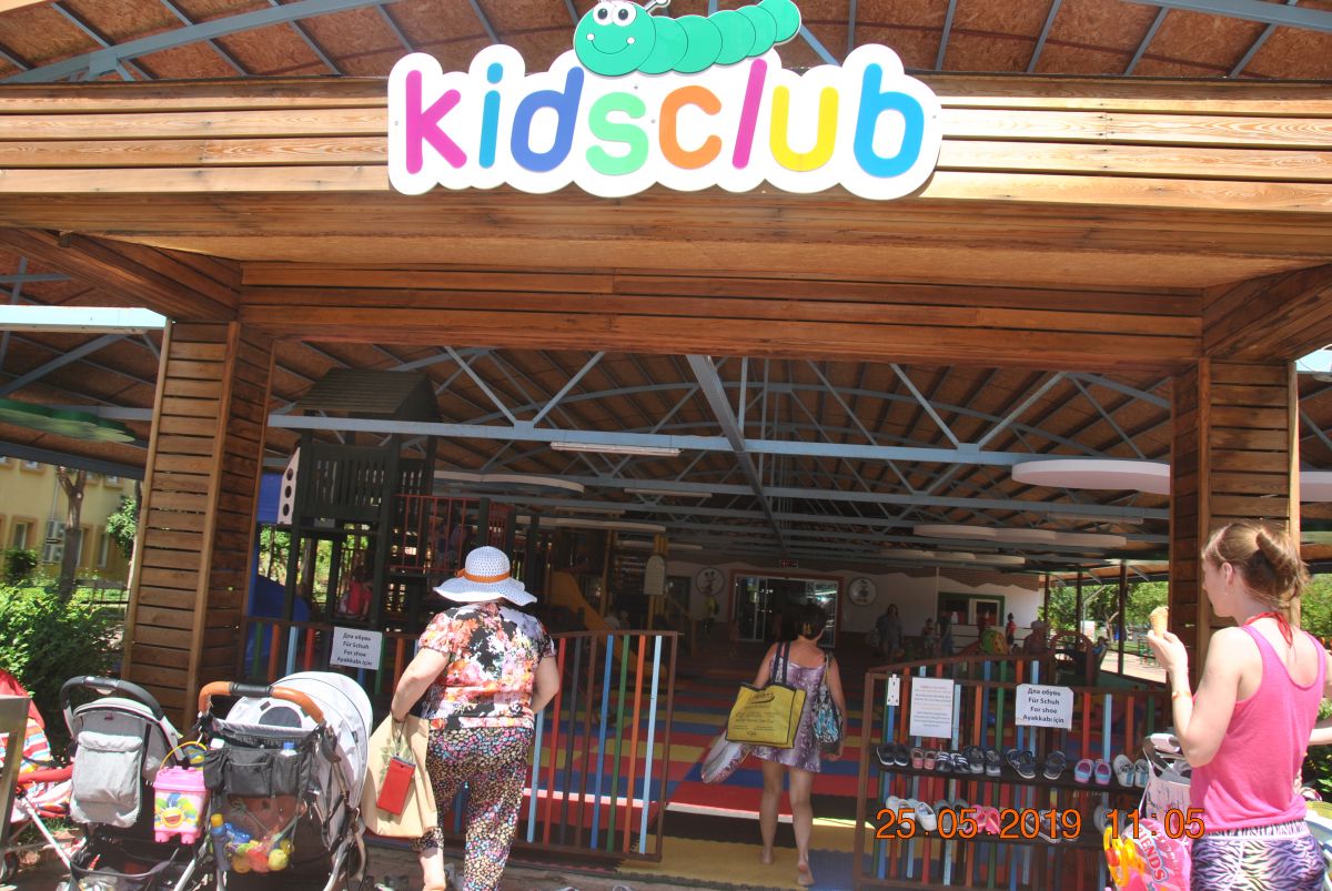 imagini hotel LONICERA RESORT